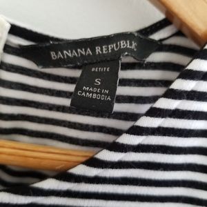 Banana Republic Tops - banana republic • crop top Banana Republic Tops - banana republic • crop top